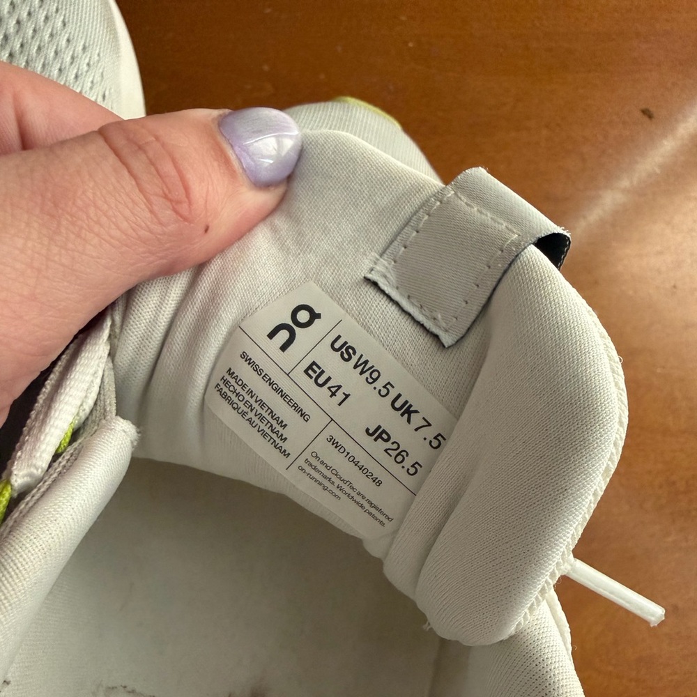 On Running Women's Sneakers White with Light Yellow Accents - Picture 12 of 12